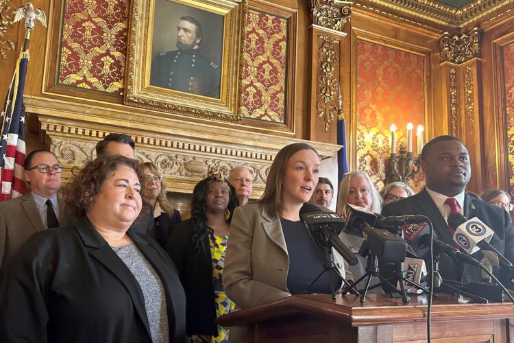 Wisconsin passes expanded post-birth Medicaid for moms